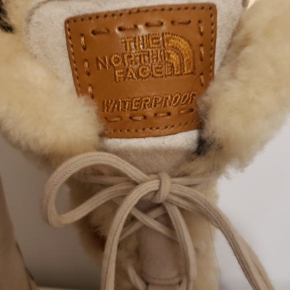 NorthFace Primaloft 200 Insulation Suede Leather Trim Floral Fur Lace Up W9 NWOT - Picture 6 of 12